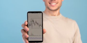 Investing for Beginners: Start with $500 in 2025 - Cover Image