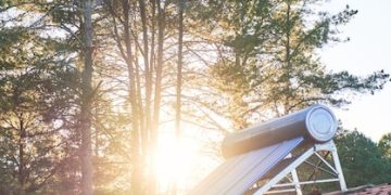 Energy Tax Credits for Homeowners: 2025 Savings & Carbon Reduction - Cover Image