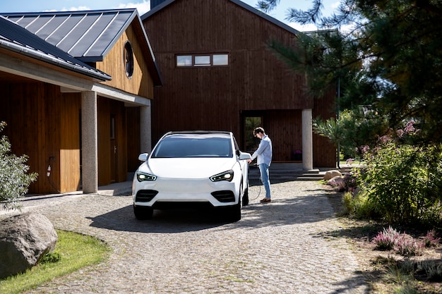 Maximize Your Savings: The Alternative Motor Vehicle Credit in 2025